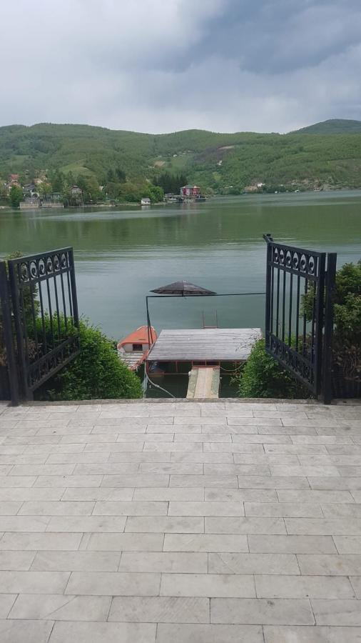 Lake House Novi Pazar Bagian luar foto